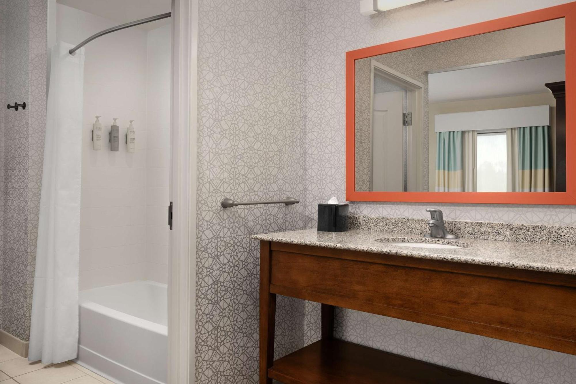 Hampton Inn & Suites Huntsville Research Park Area Exteriér fotografie